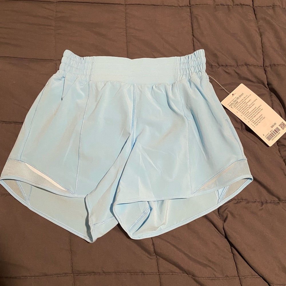 Lululemon Hotty Hot 4” Shorts New with Tags
